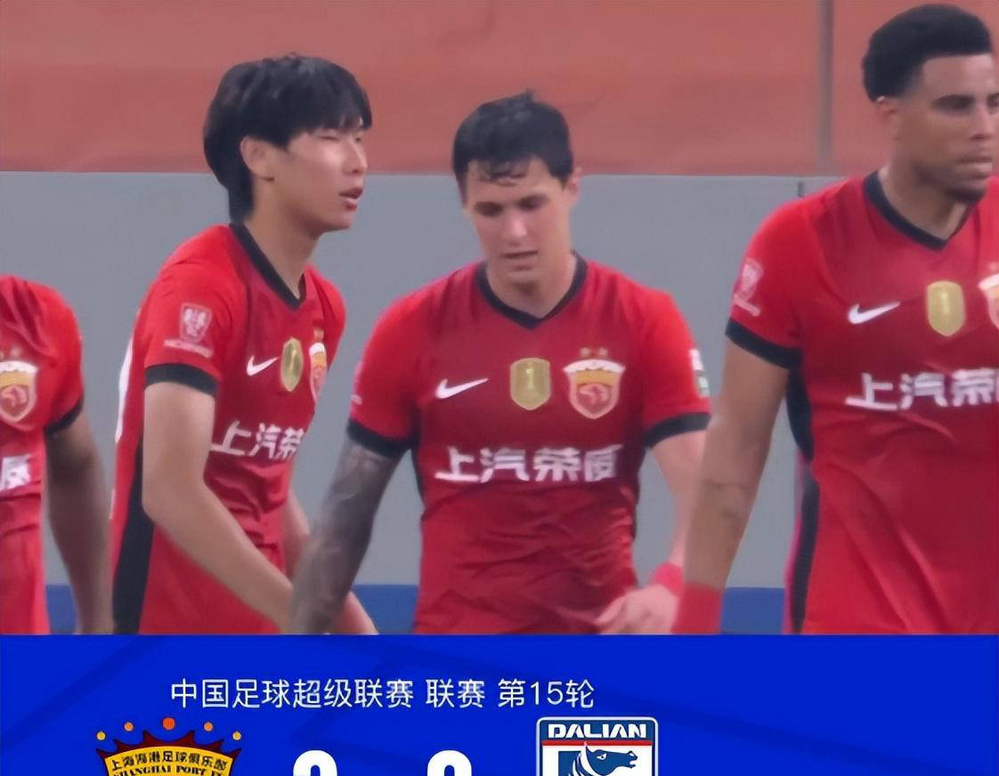  今夜亚冠焦点战，上海海港遗憾出局，话题不断，训练强度明显提升