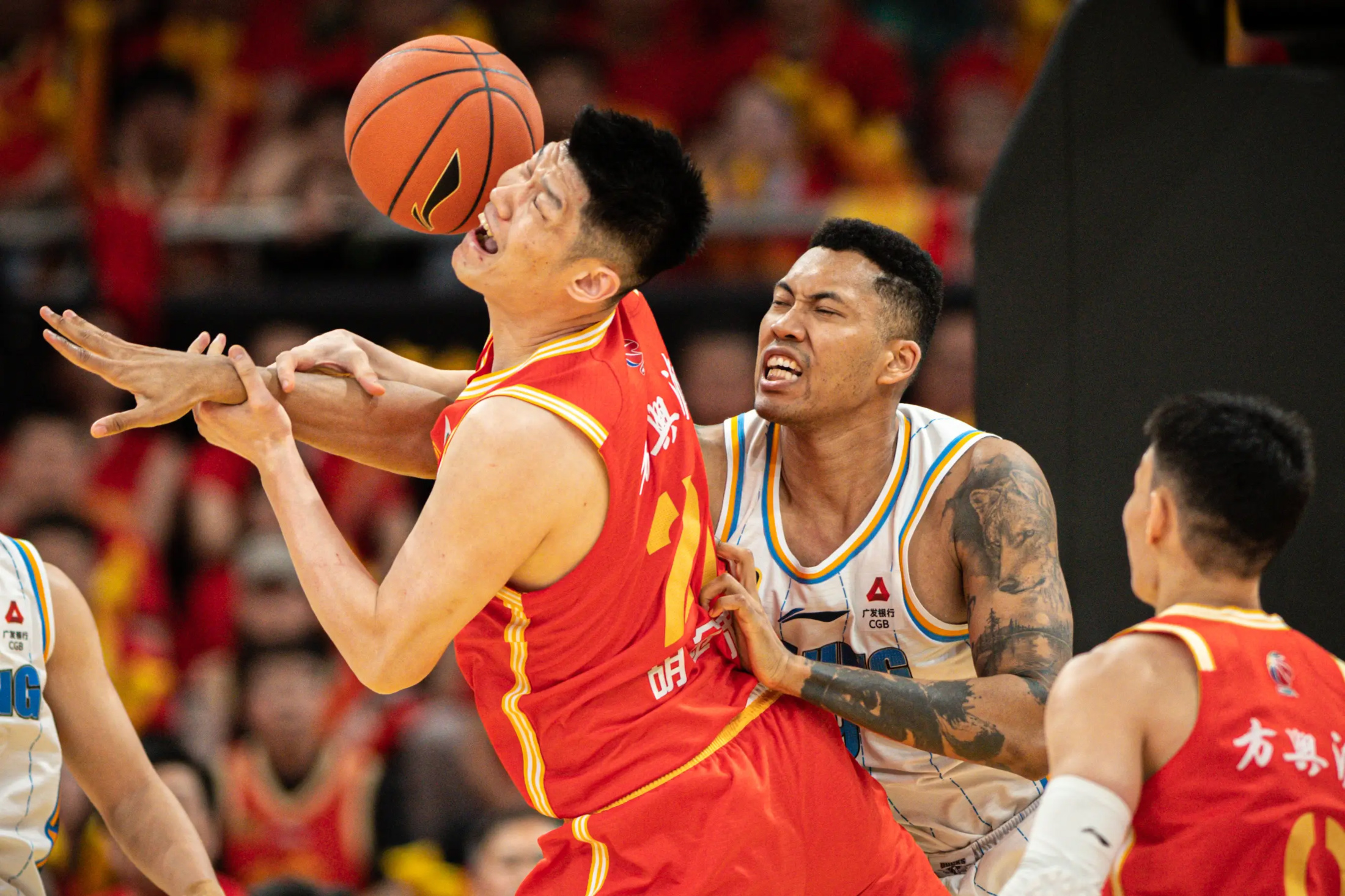 冲刺阶段CBA常规赛传出新动向,皇家马德里手感冰凉,管理层表态——悬念犹存,赛季目标并未改变的简单介绍 冲刺阶段CBA常规赛传出新动向,皇家马德里手感冰凉,管理层表态——悬念犹存,赛季目标并未改变的简单介绍