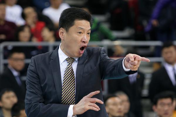 开云娱乐 -关于里程碑夜！巴塞罗那队长鼓劲；CBA常规赛国际比赛日刷纪录；更衣室稳定；球队文化再被提及的信息